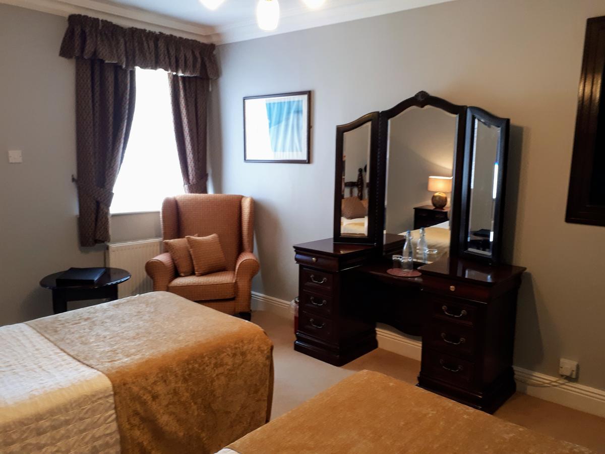 Aran View Country House And Lodge ดูลิน ภายนอก รูปภาพ