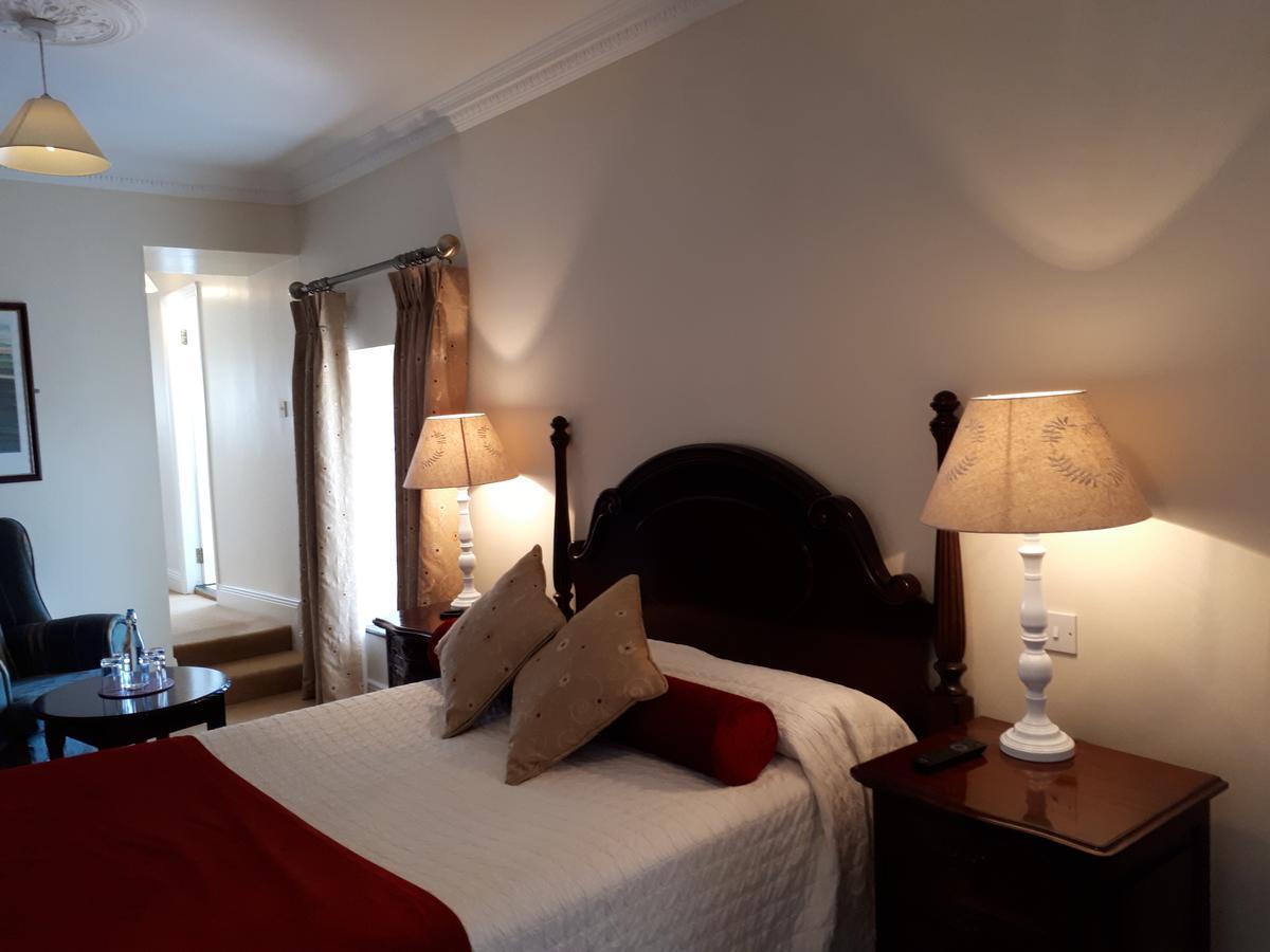Aran View Country House And Lodge ดูลิน ภายนอก รูปภาพ
