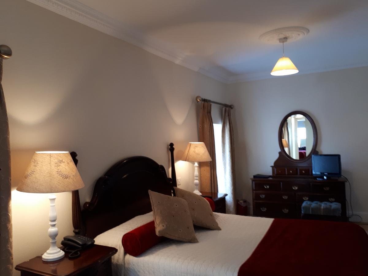 Aran View Country House And Lodge ดูลิน ภายนอก รูปภาพ